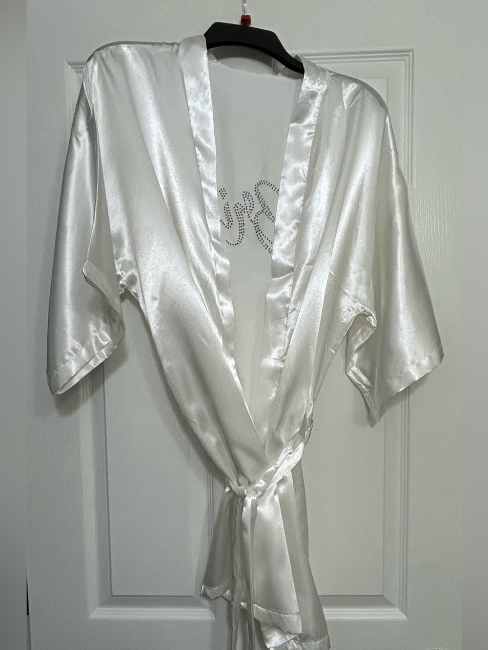 White Bride Robe - Picture 1 of 3